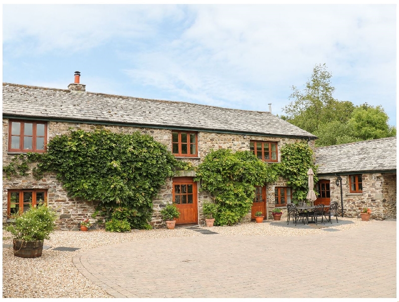 The Barns a british holiday cottage for 8 in , 