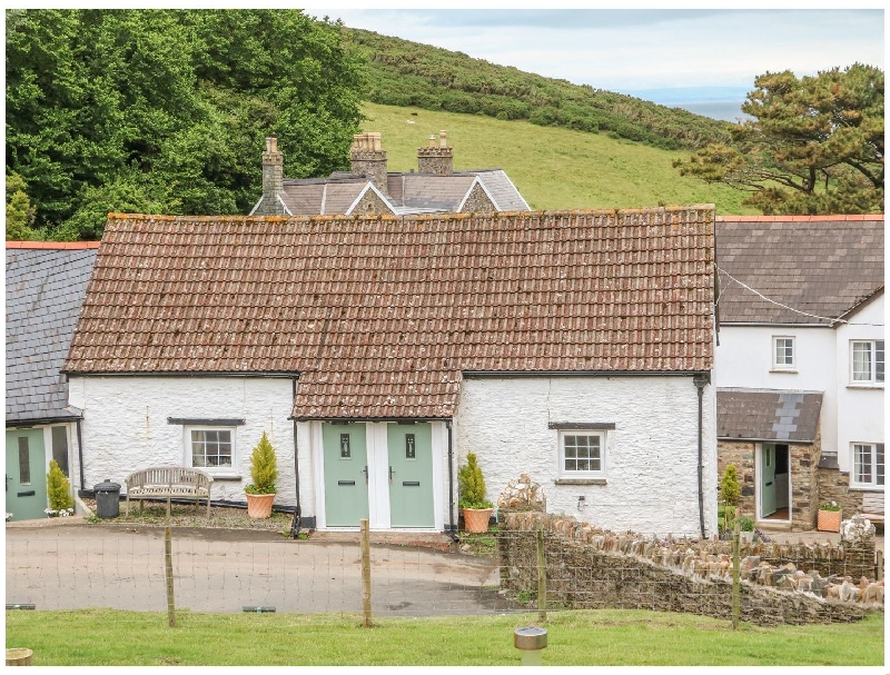 Wren Cottage a british holiday cottage for 2 in , 