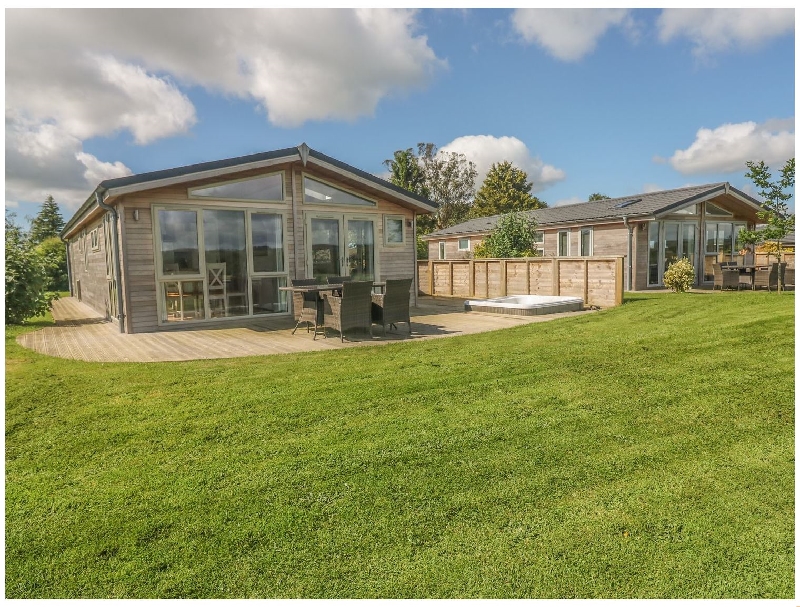 Nursery Lodge- 5 Horizon View a british holiday cottage for 4 in , 