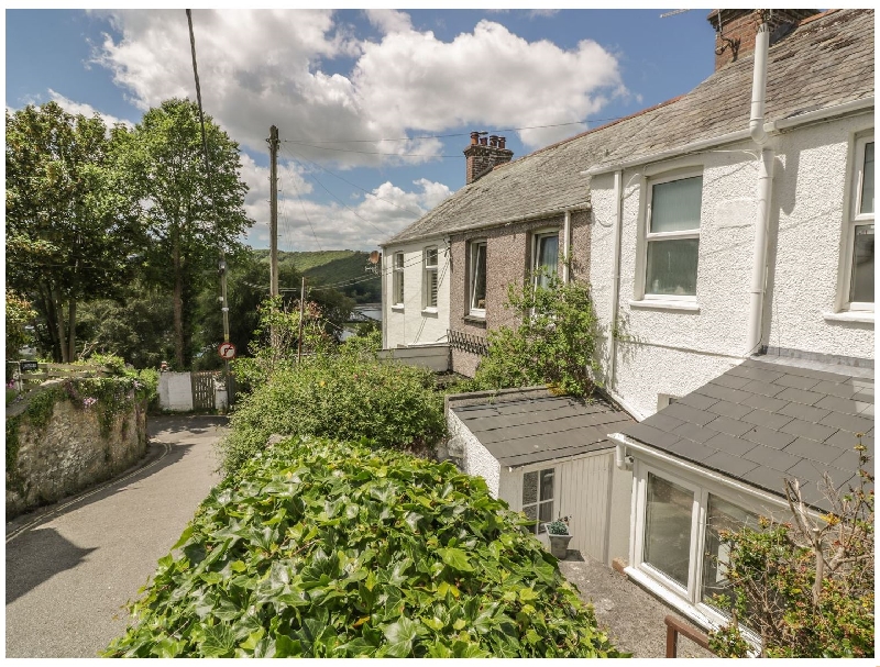 Lowena Cottage a british holiday cottage for 4 in ,