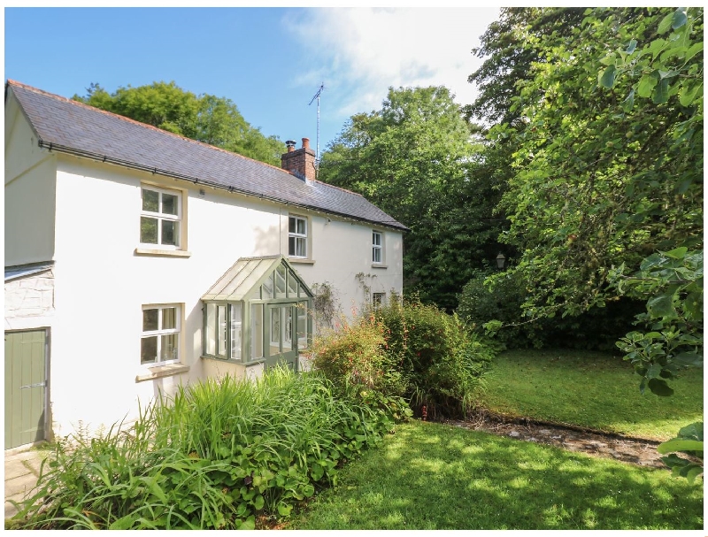 Little Trevean a british holiday cottage for 5 in ,