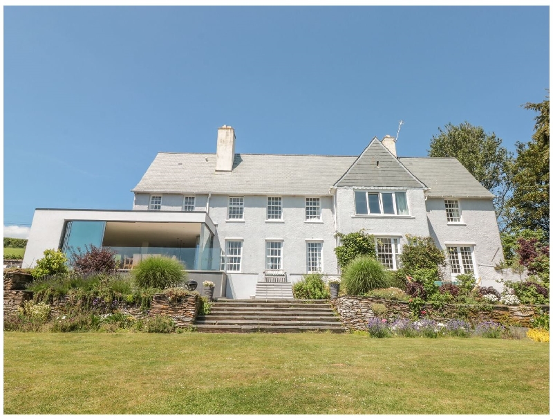 Little Redlap a british holiday cottage for 12 in , 