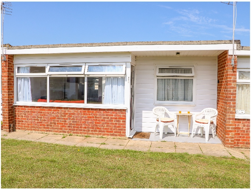 324 Chalet a british holiday cottage for 4 in , 