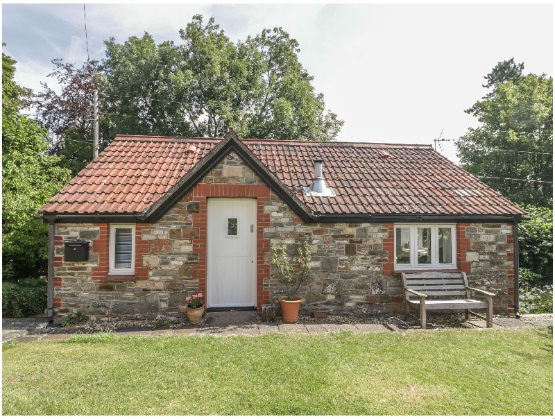 The Cottage at Woodmead a british holiday cottage for 2 in , 