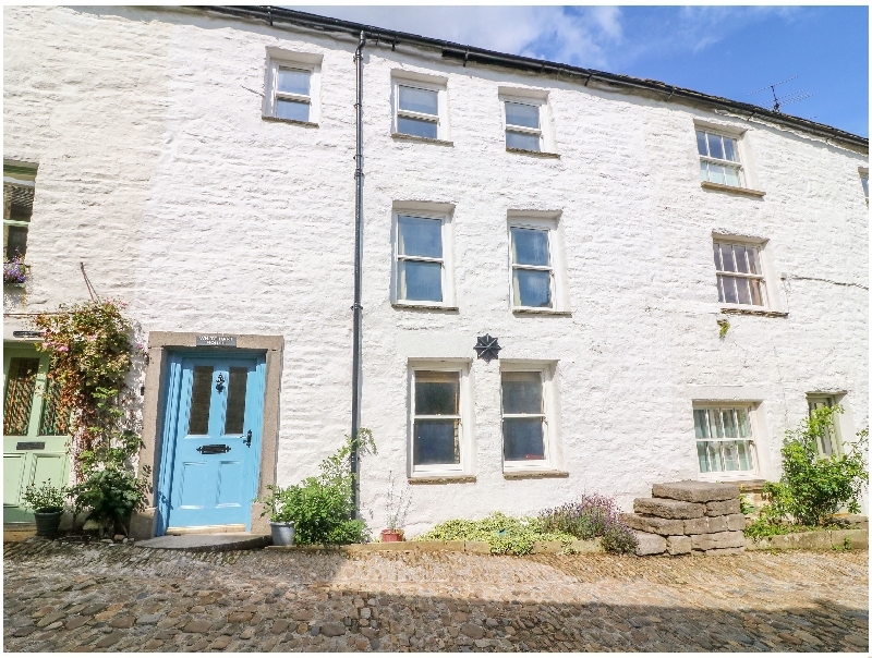 More information about White Hart House - ideal for a family holiday