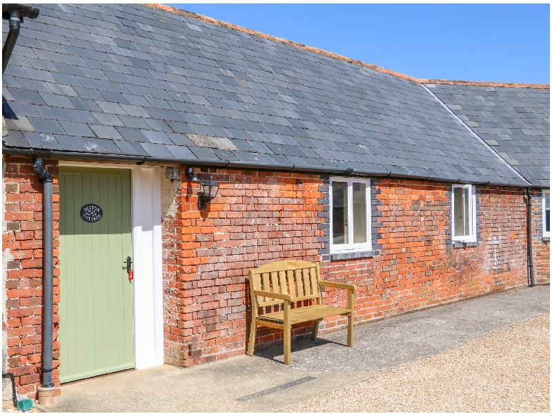 More information about Blyton Cottage - ideal for a family holiday