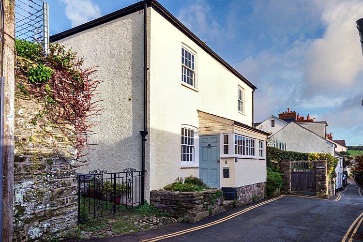 More information about Court Cottage - ideal for a family holiday