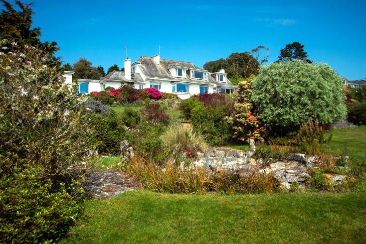 Penmorva a british holiday cottage for 8 in ,