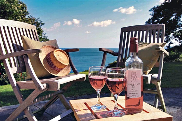 Fairyfield a british holiday cottage for 8 in ,