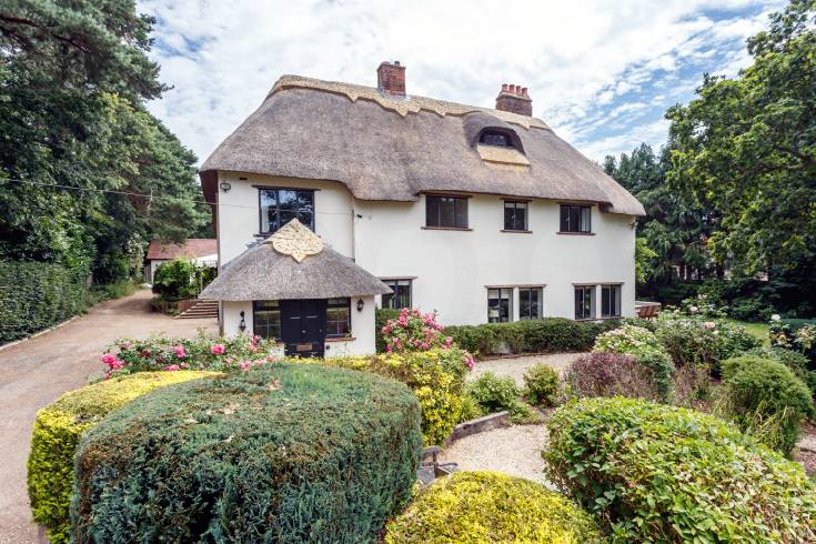 More information about Thatchby Oak - ideal for a family holiday