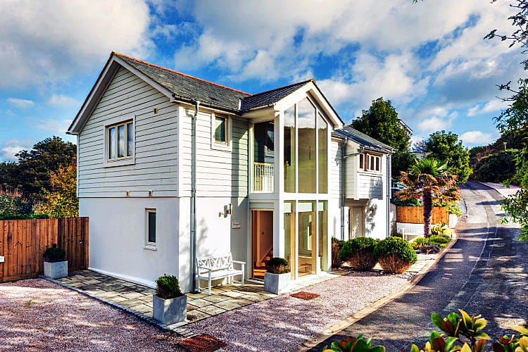 1 Edith Mews a british holiday cottage for 4 in , 