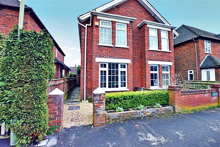 Crescent Cottage a british holiday cottage for 4 in , 